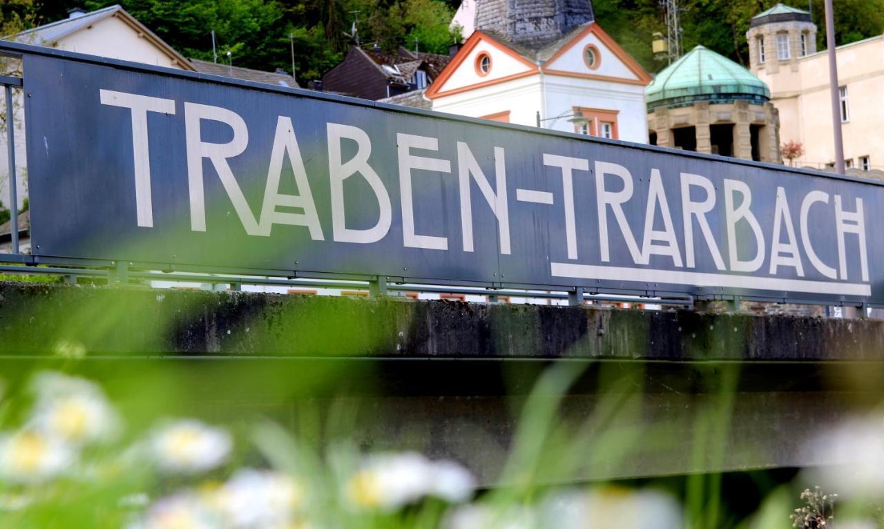 Moselromance - Luxusapartment - Grosse Terrasse - Ruhige Lage Traben-Trarbach Eksteriør bilde