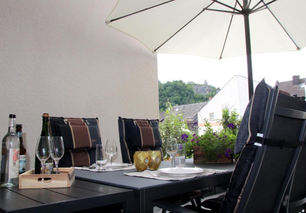 Moselromance - Luxusapartment - Grosse Terrasse - Ruhige Lage Traben-Trarbach Eksteriør bilde